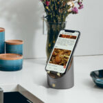Wooden Speaker Smart Induction Speaker Phone Holder – Bild 4