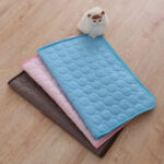 Pet Summer Portable Ice Silk Cooling Pad – Bild 5