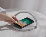 10W kabelloses Ladegerät mit Halter für Smartphones