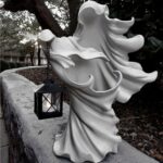 Faceless Ghost Sculpture Halloween Ghoul Resin Sculpture Decoration – Bild 3