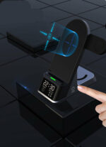 Creative Multifunctional Wireless Charging With Alarm Clock – Bild 7