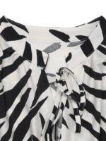 Printed Notched Sleeveless Midi Dress – Bild 6