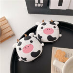 Cartoon Sitting Cow Headphone Cover Protective Shell – Bild 4