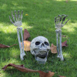 Halloween Party Decoration Lifelike Skull And Hand – Bild 2