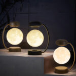 Portable Magnetic Levitation Moon Lamp LED Rotating Dangling Lamp – Bild 3