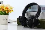 Wireless noise cancelling over ear bluetooth headphones – Bild 3
